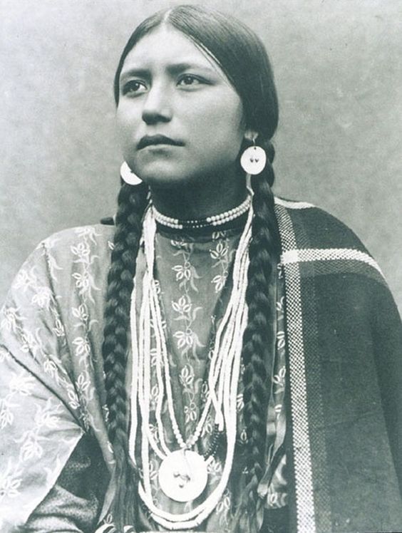native_american_girls_were_taken_between_the_late_1800s_and_the_turn_of_the_19th_century_yetwhitewolfpackcom.jpg