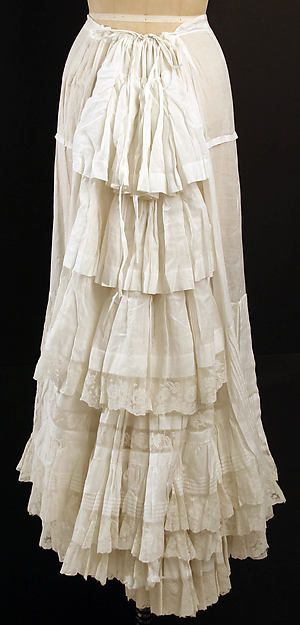 petticoat1880sthemet.jpg