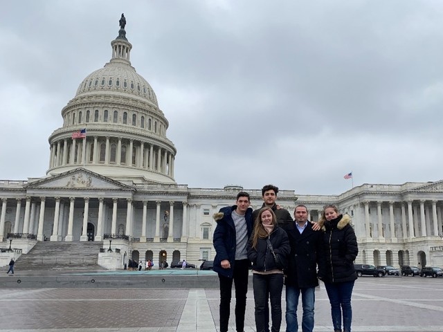 A Vállalatgazdaságtan piramis meghódítása - Milyen kurzusokon és üzleti esetmegoldó versenyeken vehetsz részt a Corvinuson?