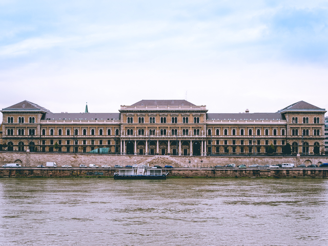 Támogatta a Szenátus Dr. Takáts Előd rektori pályázatát és szó volt a 2020-as pénzügyi évről - Tudósítás a májusi ülésről