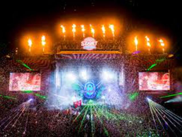 Avicii is teltházat és új látogatórekordot hozott