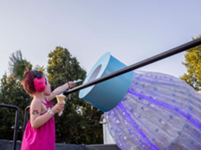 „Utazz, szeress, nevess, táncolj és gyere a Szigetre!”