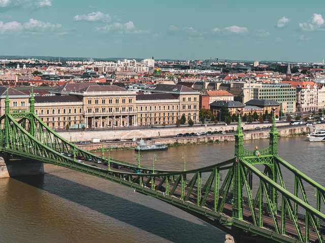 Új ösztöndíjak és kétutas doktori képzés - Megújul a Corvinus tudományos utánpótlás-nevelése