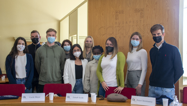 Egyetemi hallgatók nemzetközi csapata segít magyar társadalmi vállalkozásokat