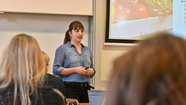 Terült asztalkánk – és ami mögötte van