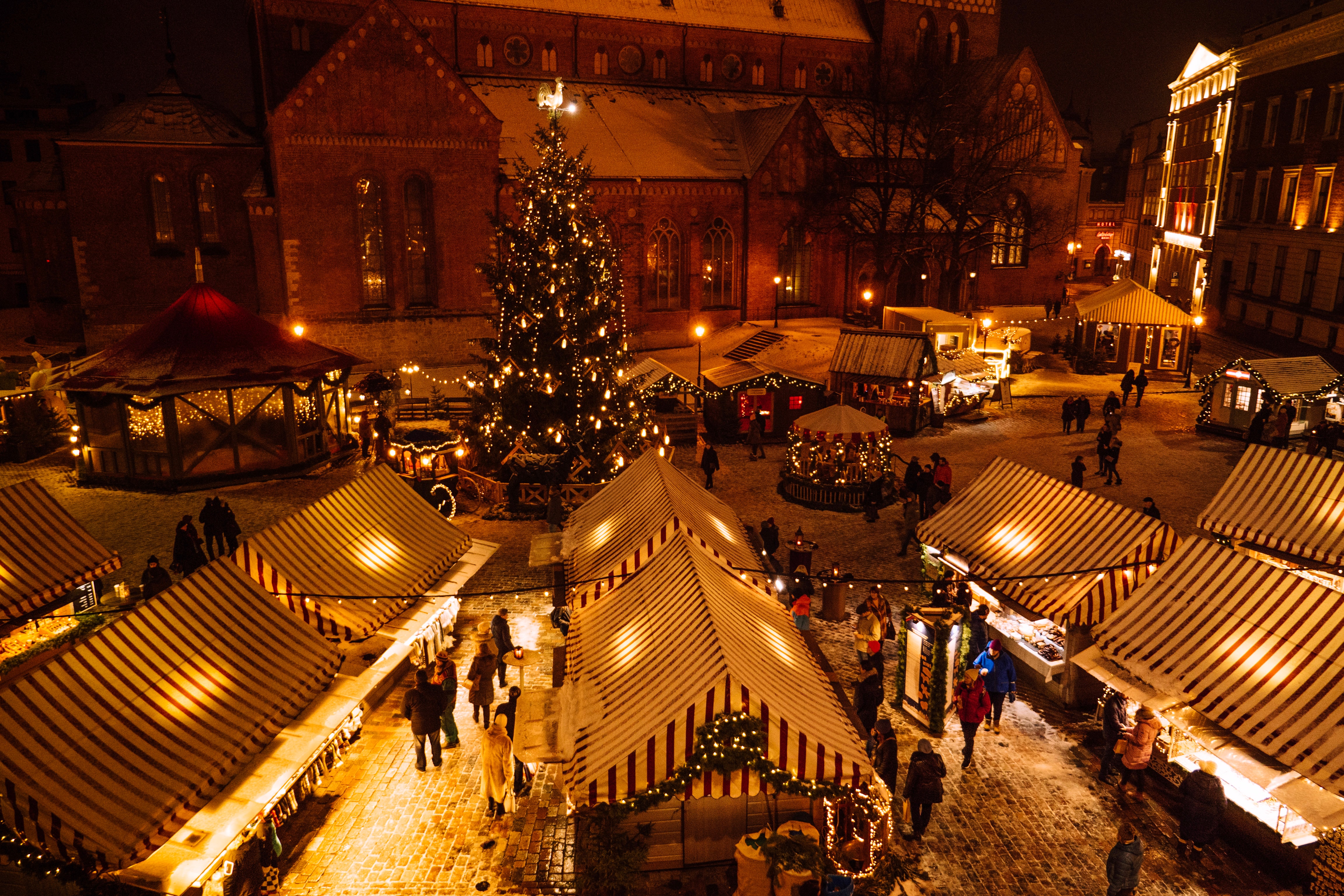 Budapest ajánló – Helyek, ahol a csillagos, téli ég alatt is karácsonyi melegséget találunk