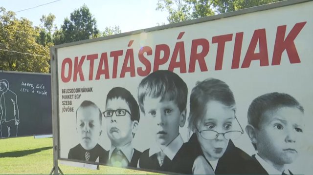 arc-plakatkiallitas-oktataspartiak_image_589e943c70deeaa42dbb443bee62_16-9.jpg