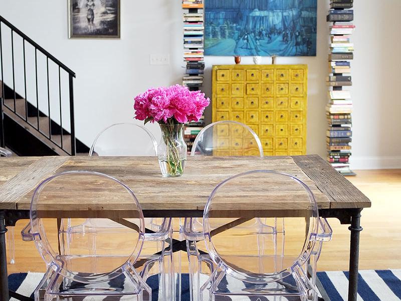 modern-szekek-rusztikus-asztallal-konyha--etkezo-otlet.jpg