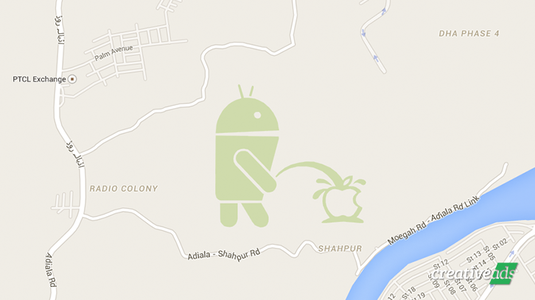 Lepisilte az Android robot az Apple logót a Google Maps-en