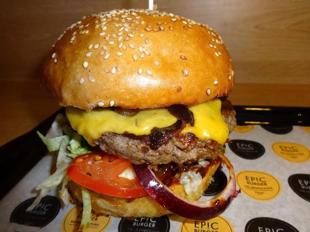 Burger Mustra #86 - Epic Burger, Budapest
