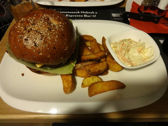 Burger Mustra #46 - Cafe Five, Budapest