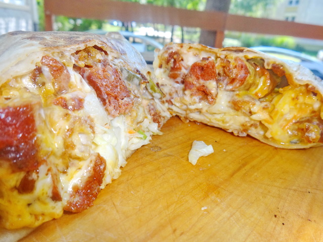 Extrém hot dog tortilla tekercs köntösben a Don Pepénél
