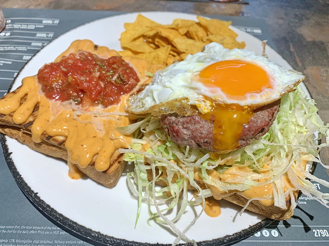 Burger Mustra #215 - Bp Texas Mexico, Budapest