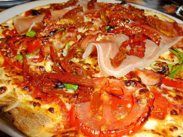 Mediterrán Supreme Pizza a Don Pepe havi extra ajánlata