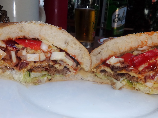 Burger Mustra #108 - Coyote Burger & Pub, Sopron