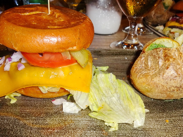 Burger Mustra #158 - Bone's, Aarhus (Dánia)