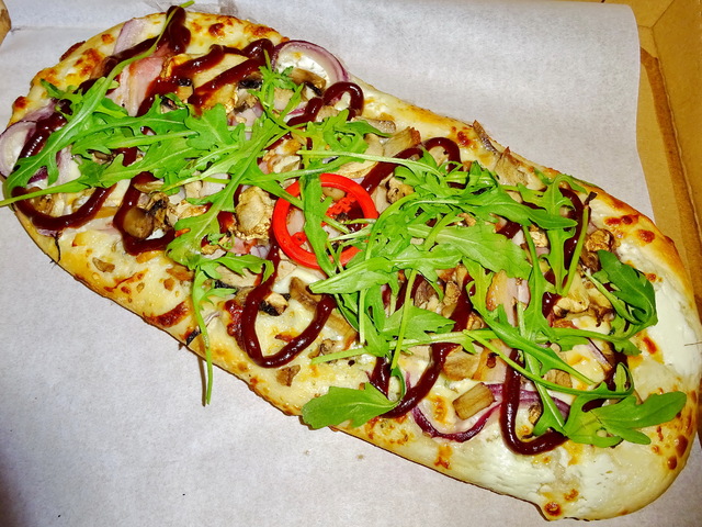 BBQ DUCK & BLUE CHEESE PIZZETTA
