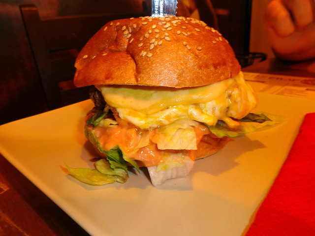 Burger Mustra #109 - The Slang Pub, Budapest