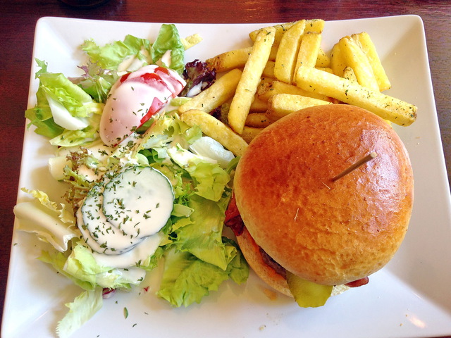 Burger Mustra #156 - McArthurs Pub, Lenzburg (Svájc)
