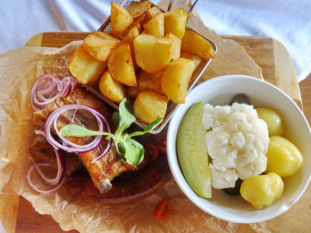 Egy jó kis zsíros lakoma a Piroska Étteremben, Egerszalókon