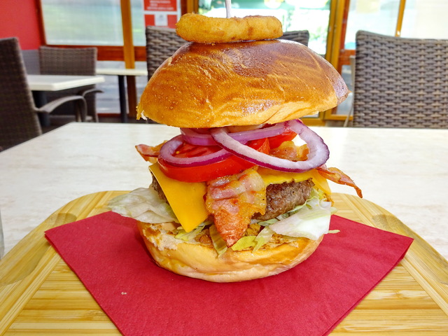 Burger Mustra #192 - E-mese Büfé, Budapest