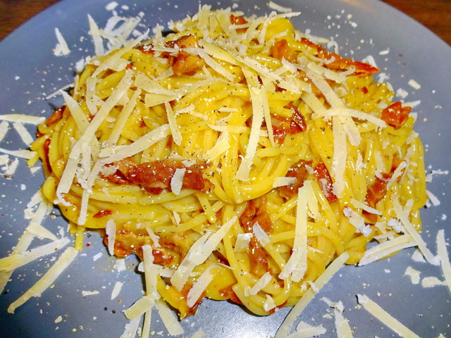 Az eredeti carbonara spagetti nyomában