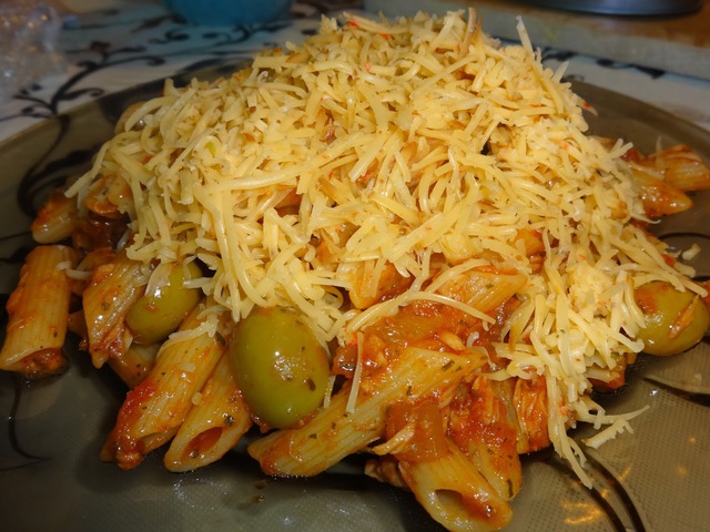 Paradicsomos-tonhalas penne