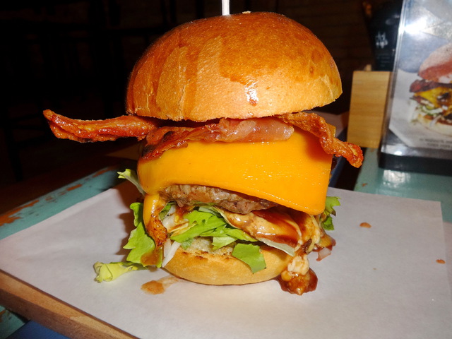 Burger Mustra #129 - Léhűtő - Kézműves Söröző, Budapest