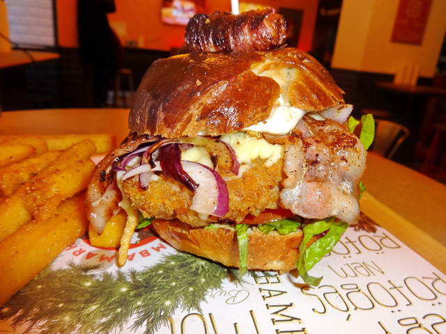 Bamba Christmas Burger @ Bazilika