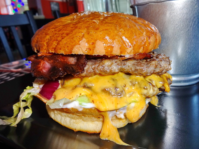 Burger Mustra #151 - Hami's American Restaurant & Bar, Gyöngyös