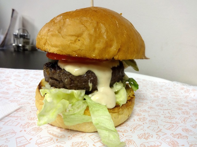 Burger Mustra #73 - Juicy Lucy, Sopron