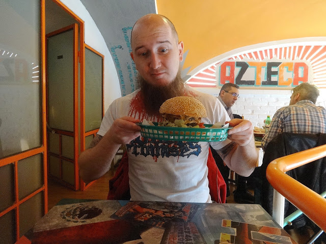 Burger Mustra #93 - Azteca Tex-Mex Étterem, Budapest