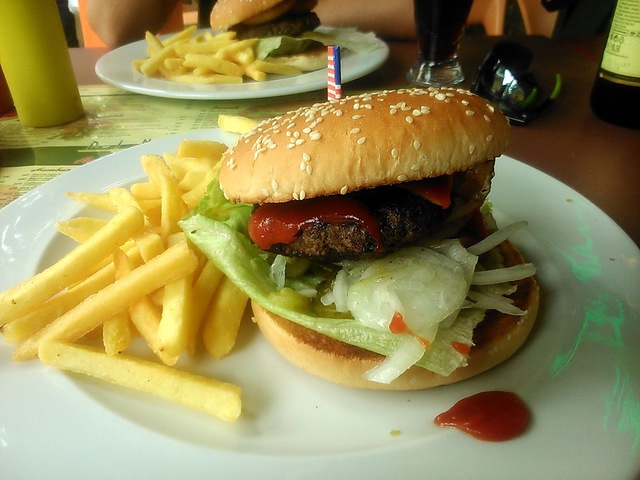 Burger Mustra #54 - DinerM American Restaurant, Siófok
