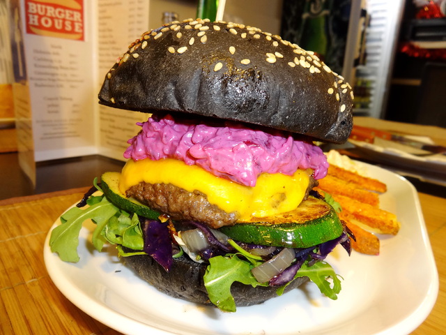 Megújult az óbudai Burger House!