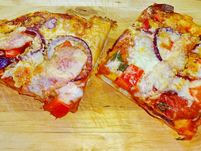 Házi tepsis pizza