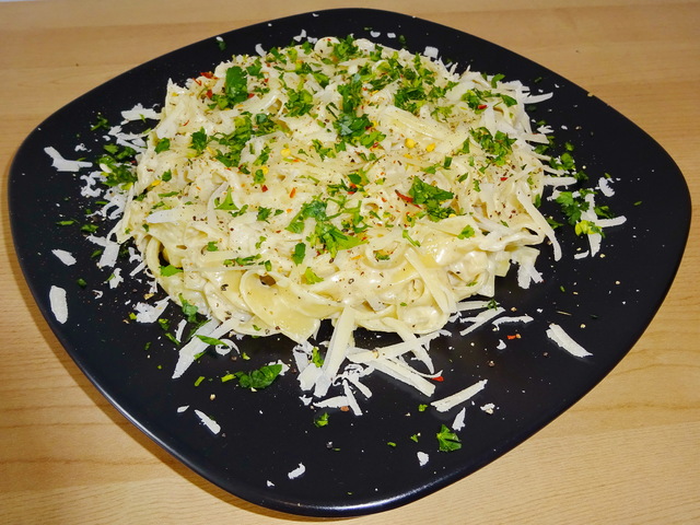 Fettuccine Alfredo