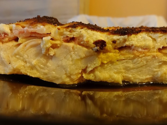 Mustáros-baconös tepsis csirkemell