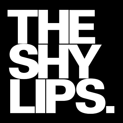 the shy lips_1.jpg