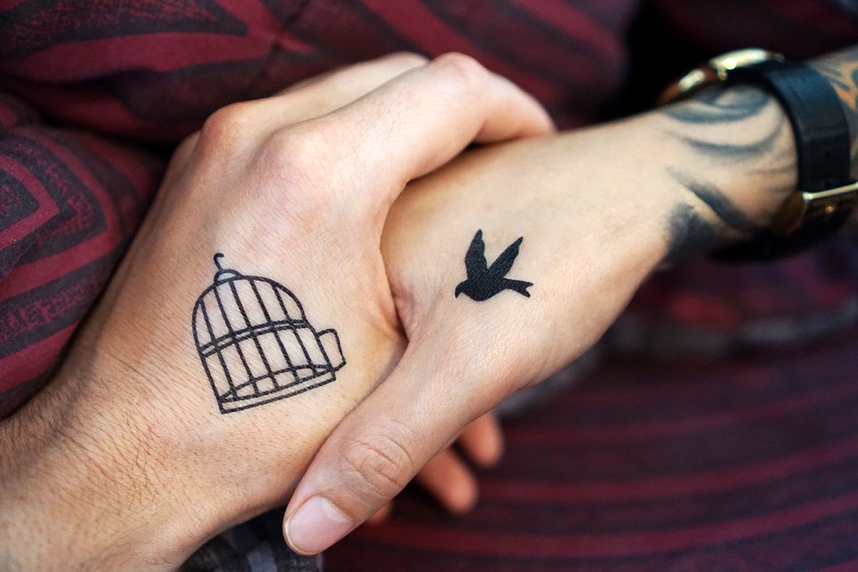 tattoo-tattoos-couple-hands-love-each-other-hand-2894318.jpg