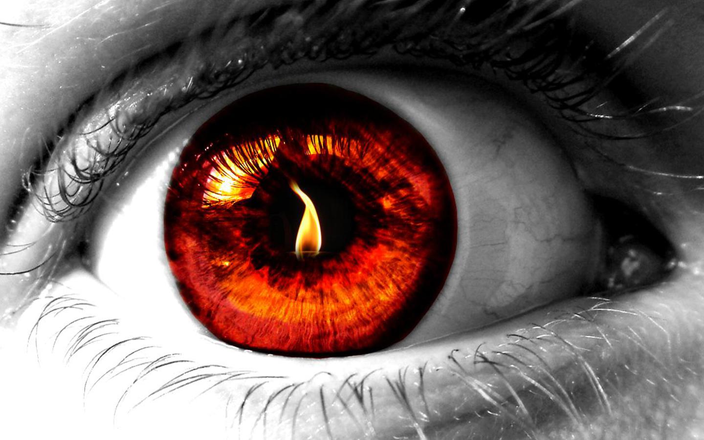 Fire_in_the_Eye_Wallpaper.jpg