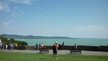 Balaton - rossz időben, gyerekkel