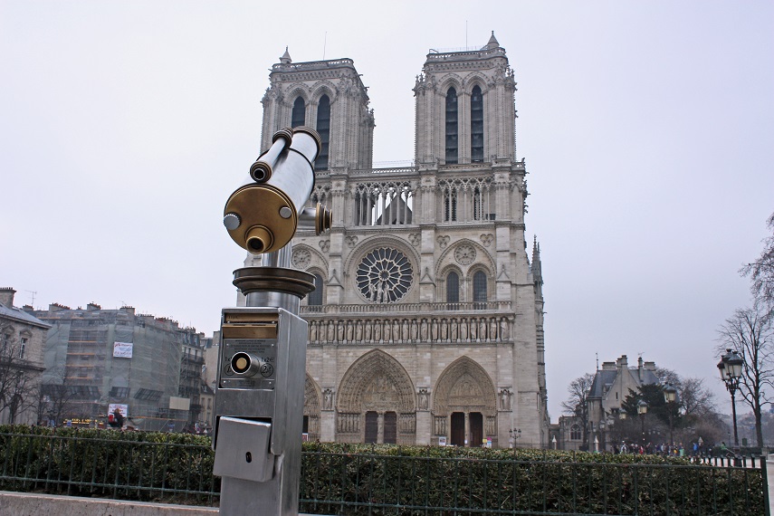 Irány a Notre-Dame