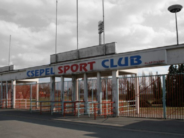 Kenyértörés. A foci lett a hatalmi harc terepe Csepelen - Egy hét (2021. augusztus 16-tól 22-ig)