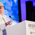 Lech Wałęsa: "„a magyar miniszterelnöknek is felelnie kell majd a tetteiért”