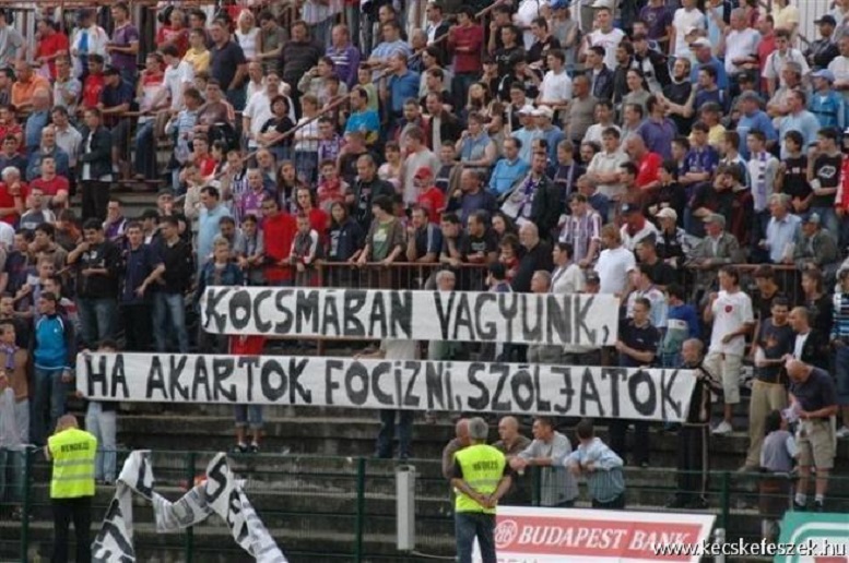 magyar_foci_szurkolok_transzparense.jpg