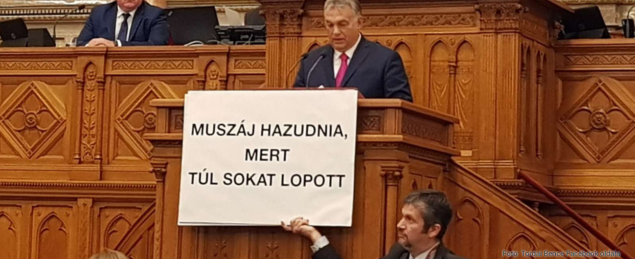 orban_hadhazy_muszaj_hazudnia_mert_tul_sokat_lopott.PNG