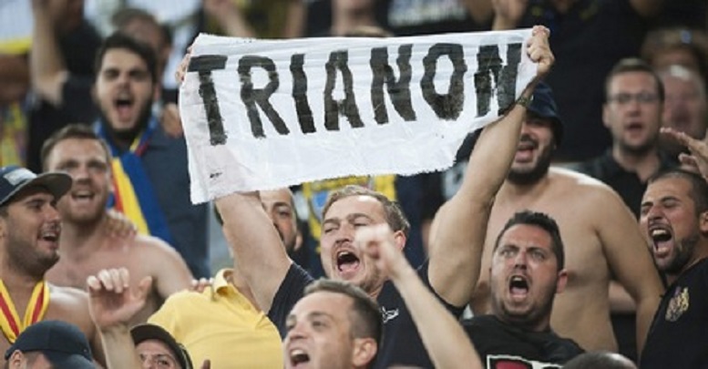 trianon_tuntetes.jpg
