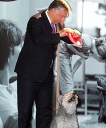 Orbán kutyával-20120824-kutytápszer.jpg