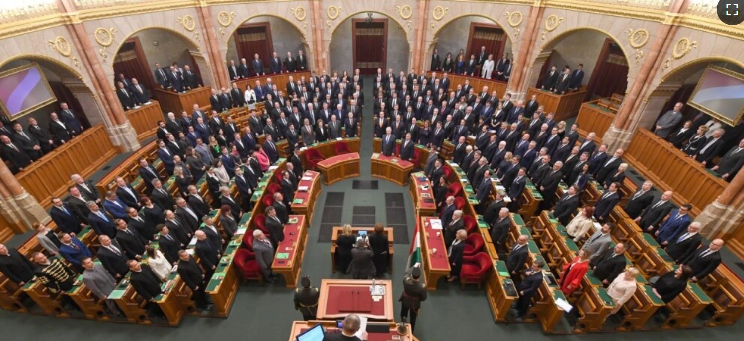 fideszes_parlament_2024.jpg