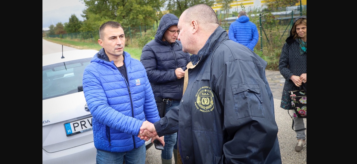 kezfogas_kezfogo_nemeth_szilard_es_borbely_lenard_kozott_2024-09-20_korul_arvizi_megbeszeles-2.jpg